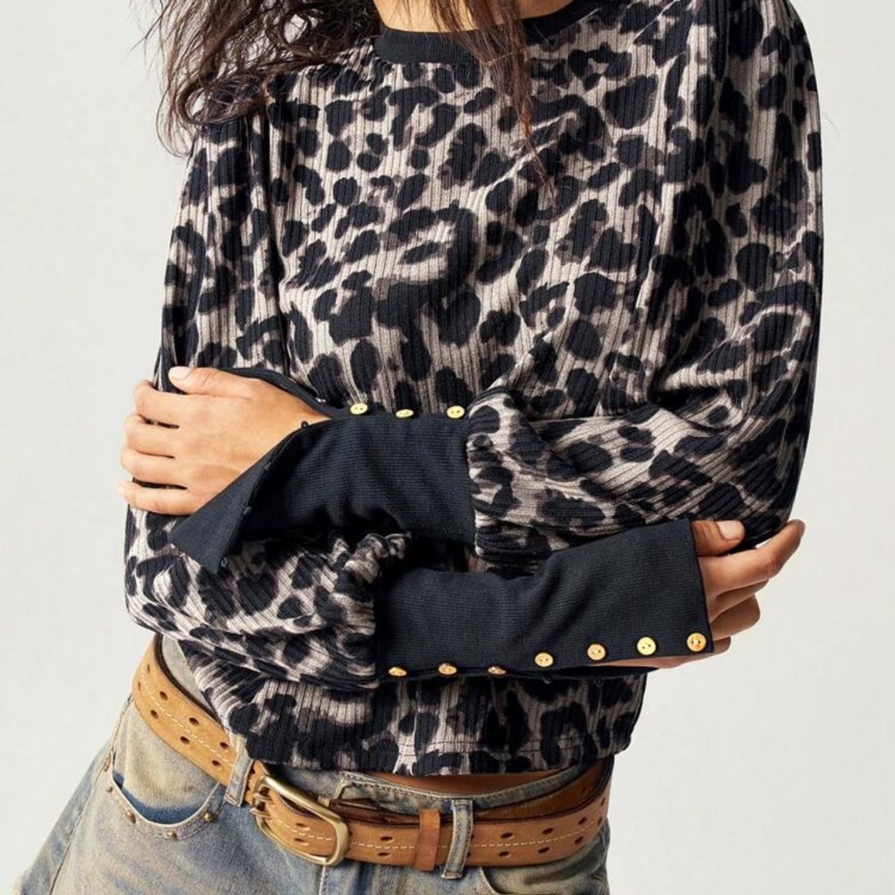 Black & Gray Long Sleeve Embellished Top NWT Boho animal print Size L